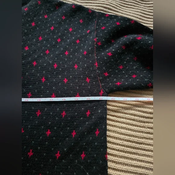 Vintage Floral Cardigan Sweater - Picture 7 of 8